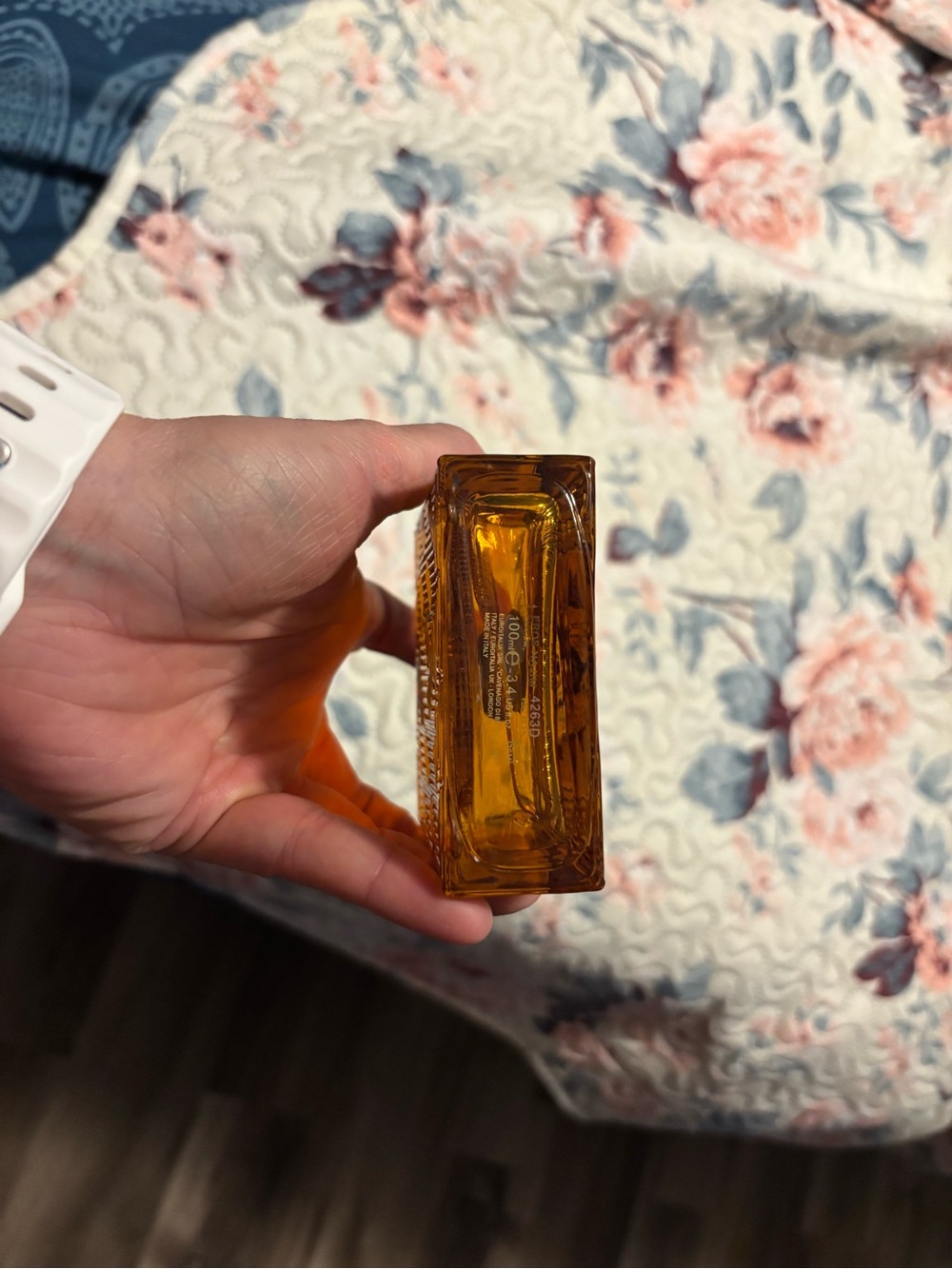 Versace Eros Najem Parfum Bottle in Amber and Gold full - Picture 3 of 4